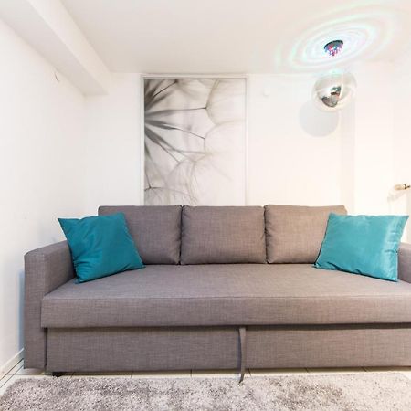 primeflats - Apartment Cheers am Körnerpark Berlin Exteriör bild